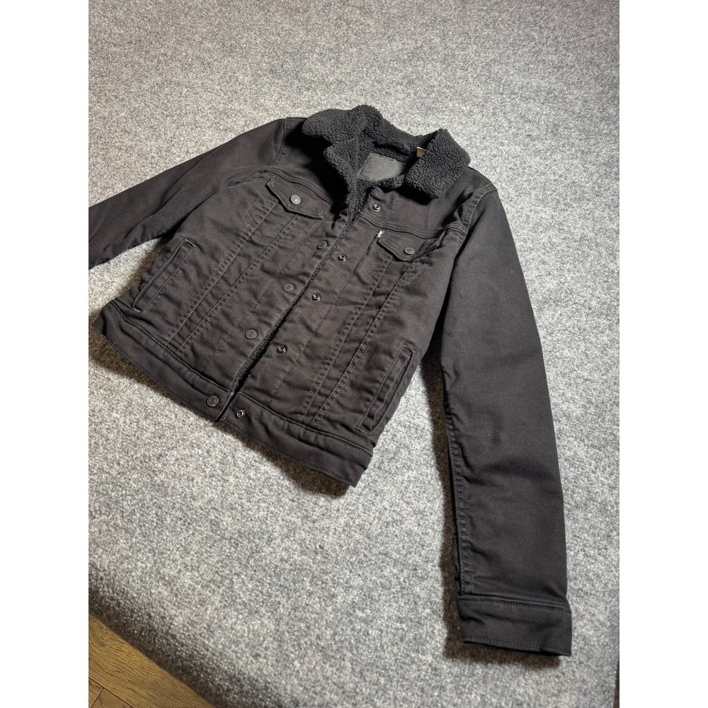 Levi's Black Sherpa-Lined Denim Jacket - Picture 6 of 16